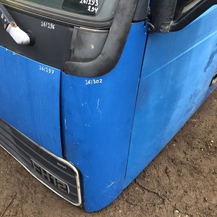 1619148 VOLVO Угол кабины левый