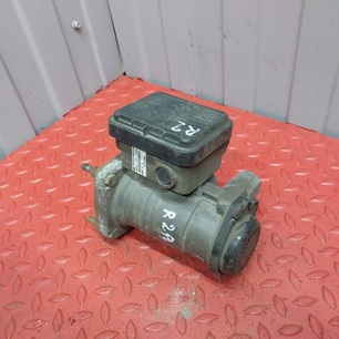 5010612854 RENAULT Кран управления тормозами прицепа, № XF467450
