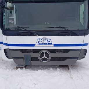 9437500109 MERCEDES Капот, № XF400705