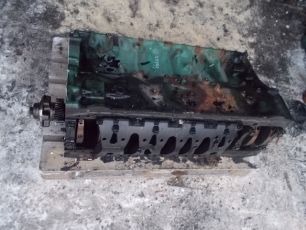 20451181 VOLVO Блок двигателя, № XF27795
