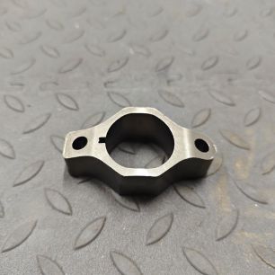 F00RJ04497 BOSCH Прижим форсунки
