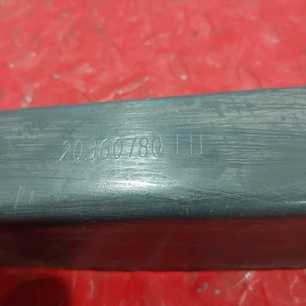 20360780 VOLVO Кронштейн подножки, № XF482925