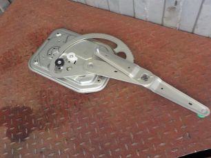 122359 DIESEL TECHNIC Стеклоподъемник правый