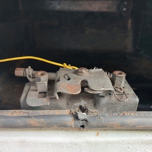 504009475 IVECO Замок бардачка, № XF477997