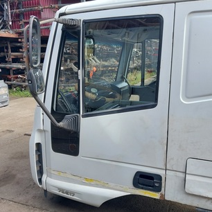 504034093 IVECO Дверь левая