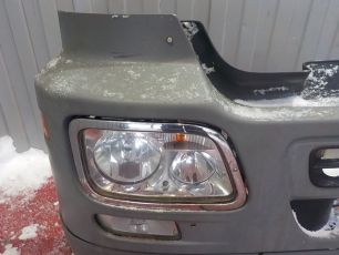 9438260359 MERCEDES Рамка фары правая, № XF267863