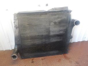 21375541 VOLVO Интеркулер, № XF116842