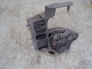 20585719 VOLVO Кронштейн торсиона левый, № XF21703