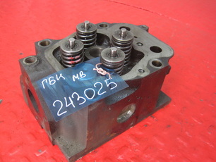 4570100721 MERCEDES Головка блока, № XF243025