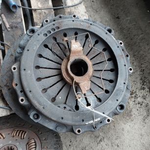 Изображение грузовика