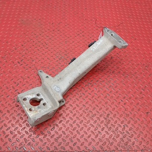 5010623021 RENAULT Кронштейн бампера правый, № XF478372