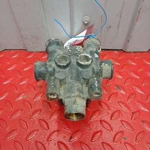 1238505 DAF Кран 4-х контурный