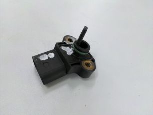 0041537628 MERCEDES Датчик наддува, № XF29751