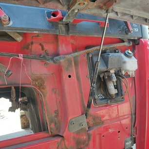 1451730 DAF Кронштейн амортизатора капота, № XF450738