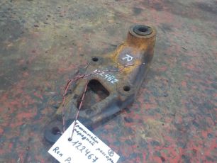 5010239229 RENAULT Кронштейн передней рессоры, № XF122467