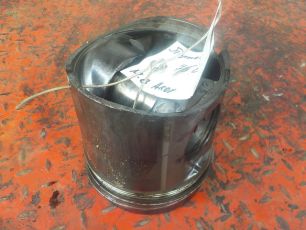 4570300737 MERCEDES Поршень, № XF76053