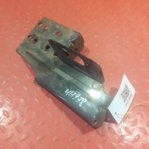 5801292431 IVECO Кронштейн радиатора левый