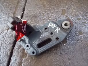 1427005 DAF Кронштейн передней рессоры, № XF42569