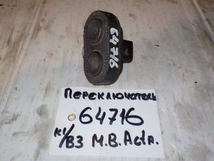 0001539832 MERCEDES Кнопка