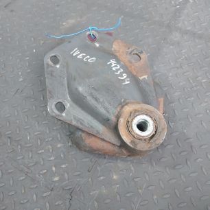 8161651 IVECO Кронштейн передней рессоры, № XF442394