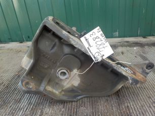 20821922 VOLVO Кронштейн передней рессоры