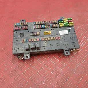 20568055 VOLVO Блок предохранителей, № XF450650