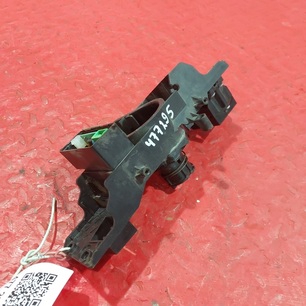 5010480516 RENAULT Кронштейн подрулевых переключателей, № XF477295