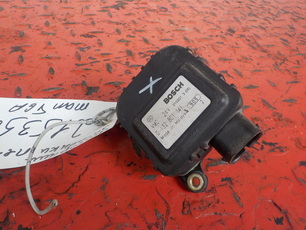 0132801141 BOSCH Моторчик заслонки печки, № XF215350