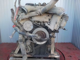 0020106500 MERCEDES Двигатель, OM501