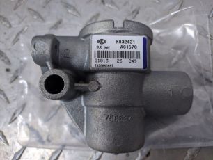 AC157C KNORR Клапан ограничения давления