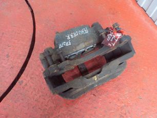5001866509 RENAULT Суппорт правый, № XF371277