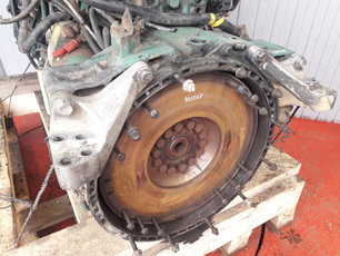 8193918 VOLVO Кожух маховика, № XF301004