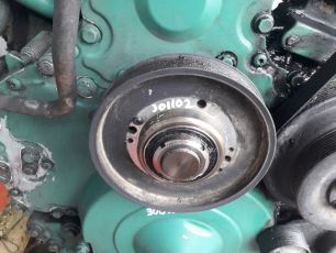 1675786 VOLVO Привод термомуфты, № XF301102