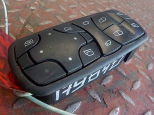 9438200097 MERCEDES Блок управления стеклоподъемника, № XF179640