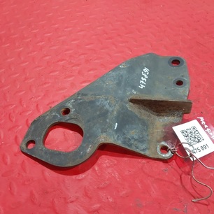 9733100153 MERCEDES Кронштейн торсиона правый