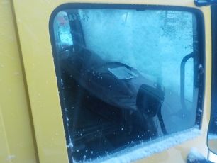 0007200118 MERCEDES Стекло двери правое, № XF125620