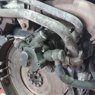 0024608880 MERCEDES Насос ГУР, № XF447233