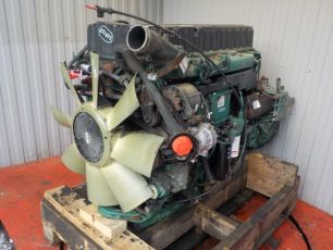 1639652 VOLVO Двигатель, D12D