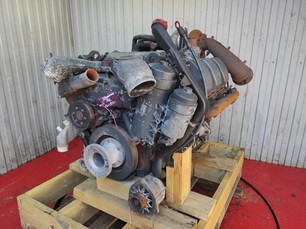 0020106500 MERCEDES Двигатель, OM501