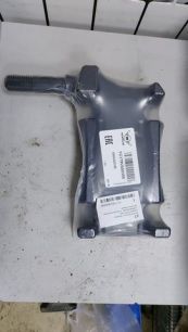 YC179V000356 WEWELER Кронштейн амортизатора