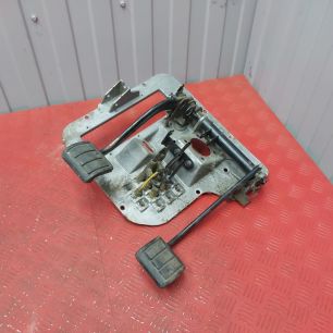 8189958 VOLVO Блок педалей, № XF450872