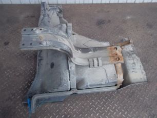 3175247 VOLVO Корпус подножки верхний правый, № XF74580