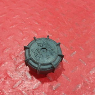 0005000206 MERCEDES Крышка расширительного бачка, № XF483823