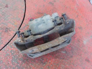 0044207583 MERCEDES Суппорт задний левый, № XF337420