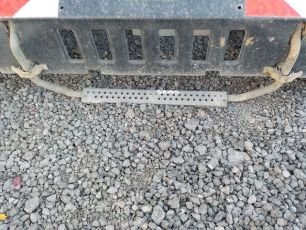 504221811 IVECO Подножка бампера