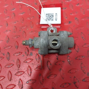 0054296544 MERCEDES Клапан ускорительный, № XF463334