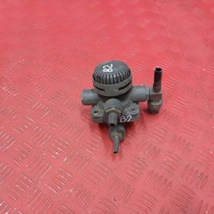 0044296344 MERCEDES Клапан ускорительный, № XF449143