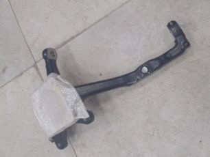 4321260200 TOYOTA Кулак поворотный левый