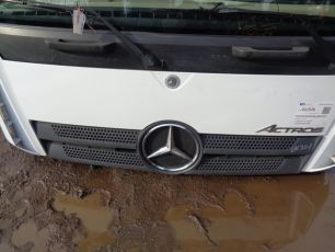 9607500618 MERCEDES Решетка радиатора