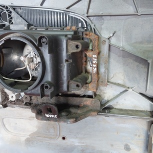 9448850014 MERCEDES Кронштейн крепления фары левый, № XF465513